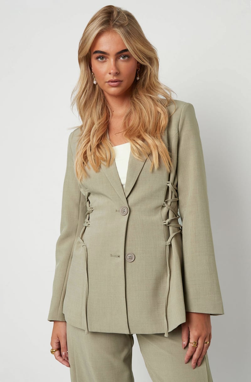 La Macy Tailed Blazer